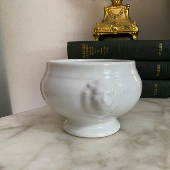 Vintage Cordon Bleu White Lion Head Porcelain Soup Bowl French - Picture 1 of 4